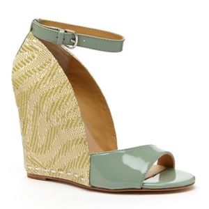 NEW Raffia Badgley Mischka wedge heels